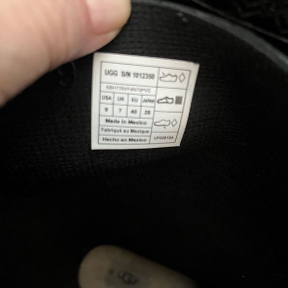 UGG rain boots - Picture 2 of 3